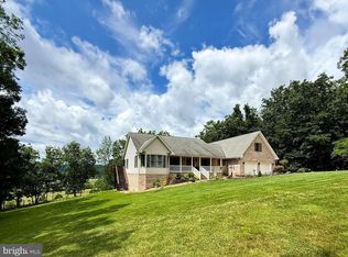 137 Elm St, Franklin, WV 26807