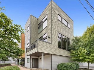 18875 Riversouth Ter UNIT 7, Fairview Park, OH 44126