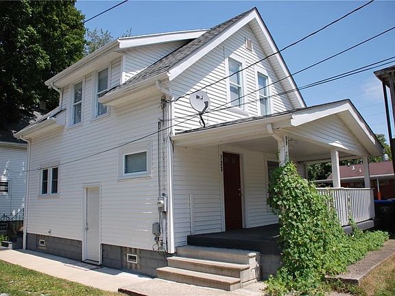 2nd image of 723 Munroe Falls Ave