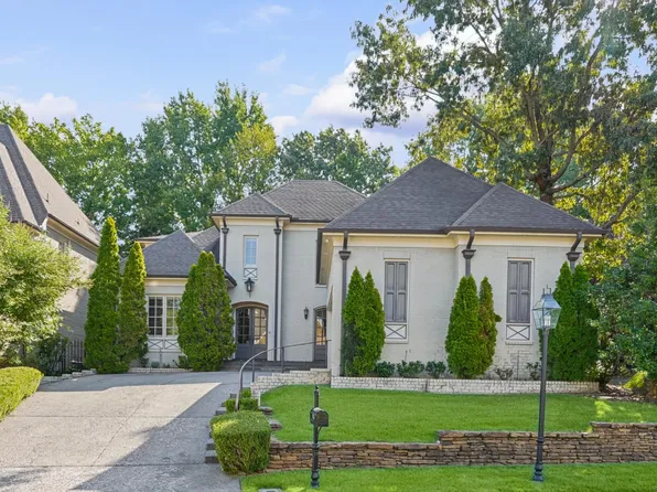 1924 Chatsworth Dr, Germantown, TN 38138