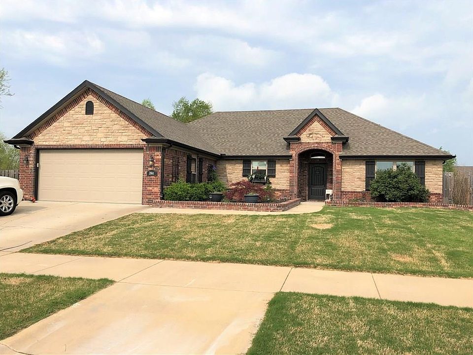1st image of 2861 N Raven Ln
