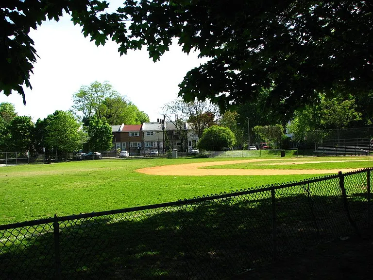 86 Glenville Ave — Photo 9