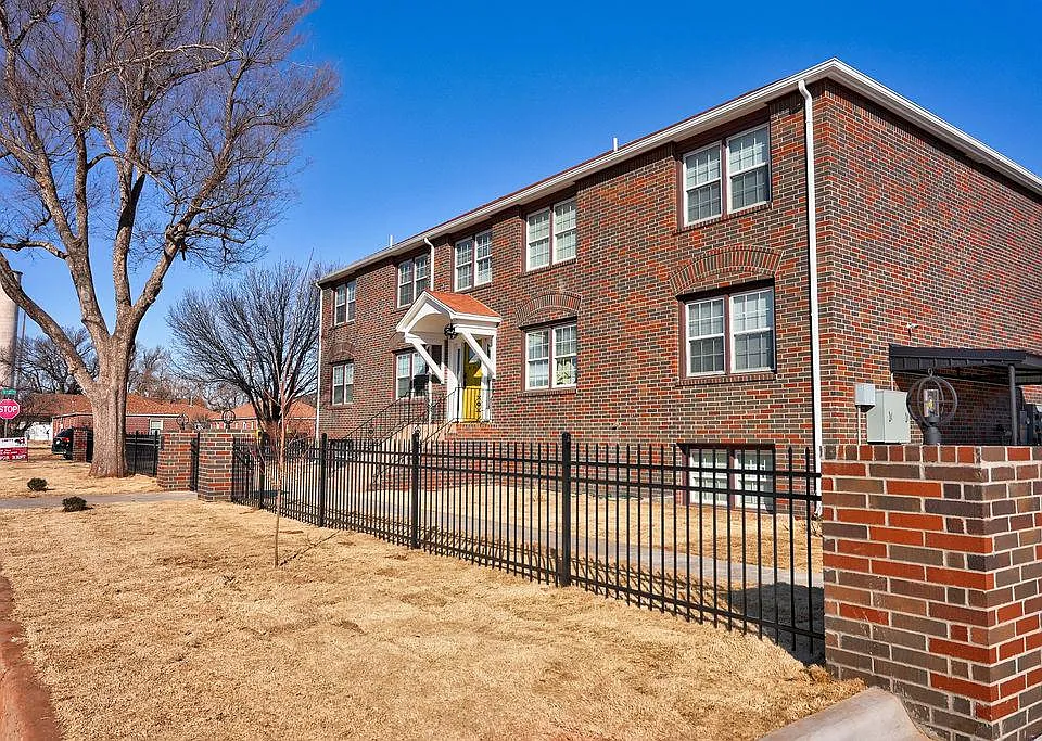 922 Maple Ave #1