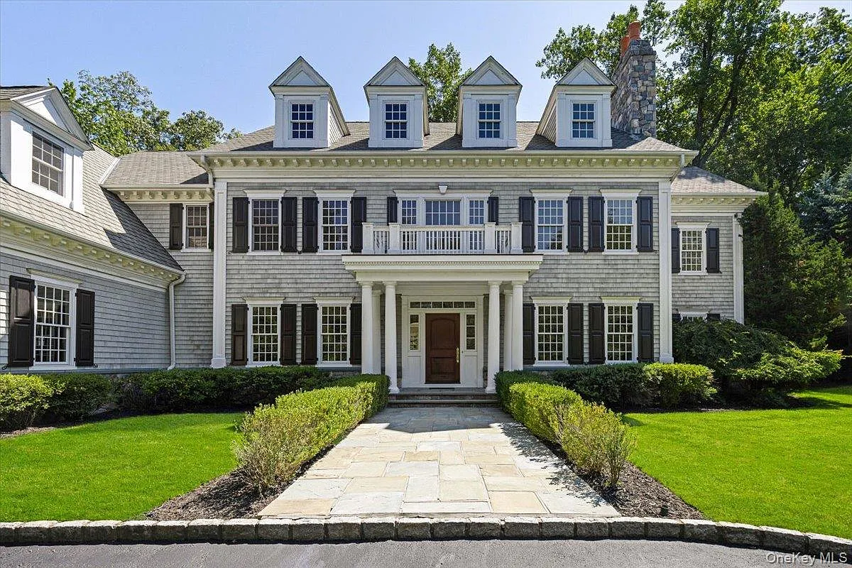 1 Cedar Lane photo 1