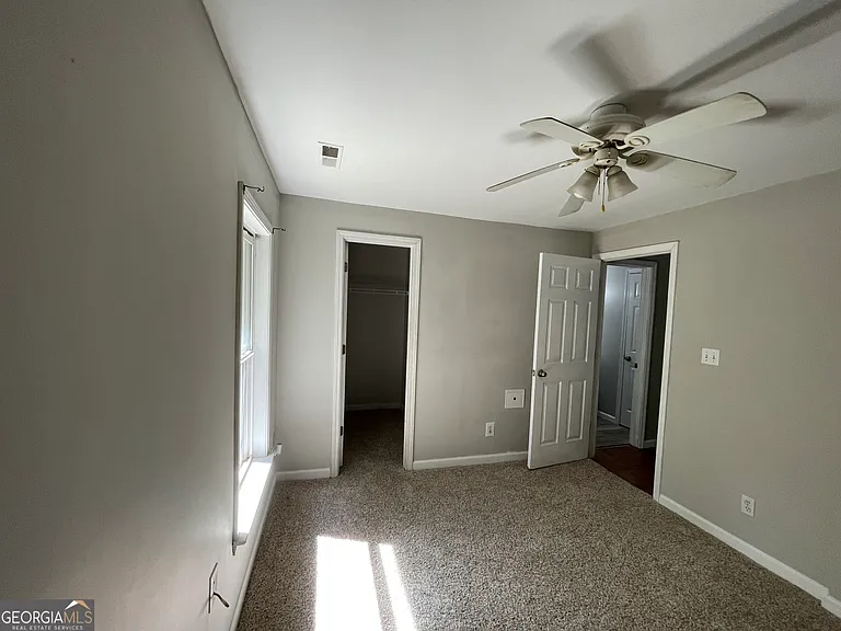 61 Clearwater Rd — Photo 9