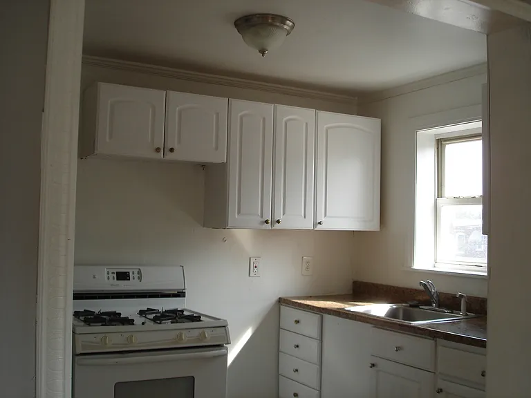 5229 Patrick Henry Dr — Photo 5