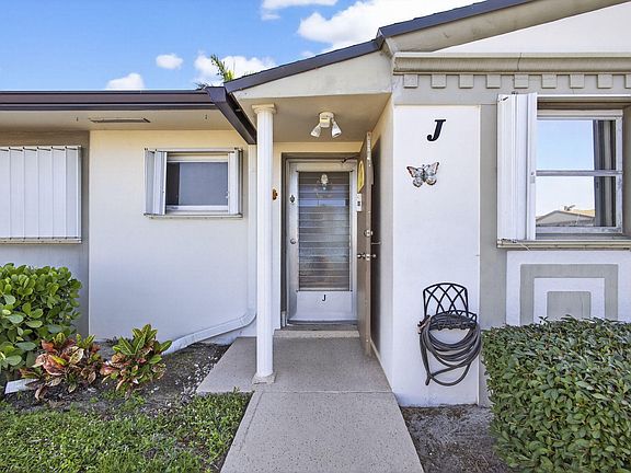 2nd image of 2843 Crosley Drive W #J