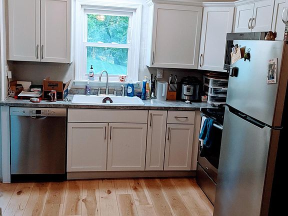 4th image of 756 County Road F E