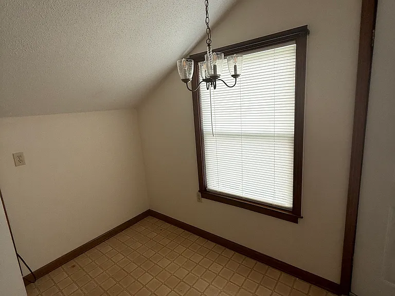 839B Sanford Rd #B — Photo 14