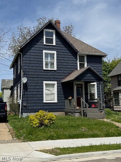 1st image of 923 10th St NW