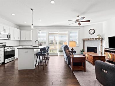 21373 W 117th Ter #22A, Olathe, KS, 66061