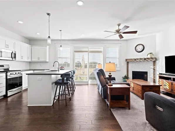 21373 W 117th Ter #22A, Olathe, KS 66061