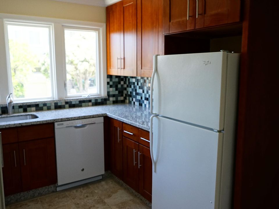 1st image of 1305 18th St