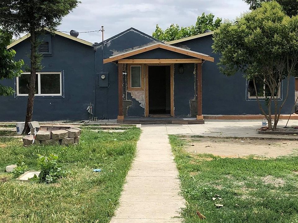 2nd image of 2312 E Channel St