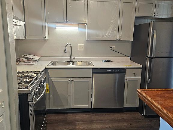 2nd image of 2600 Bayside Dr Unit 3