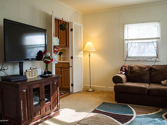 5th image of 2117 Glenworth Ave