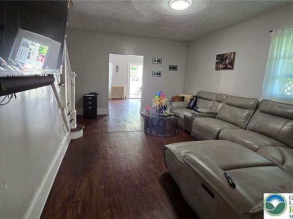 5th image of 900-902 W Main St