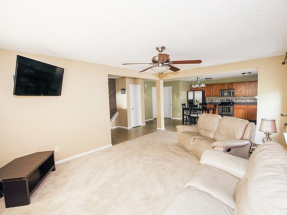 2nd image of 15376 Gallow Ln