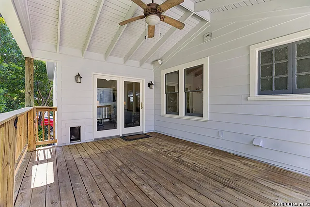 120 Lamont Ave — Photo 53