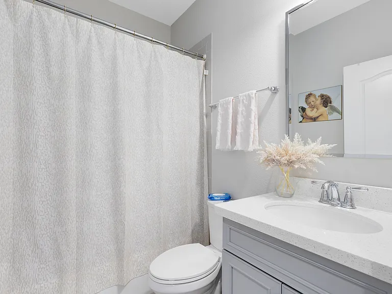 9374 Reymont St — Photo 26