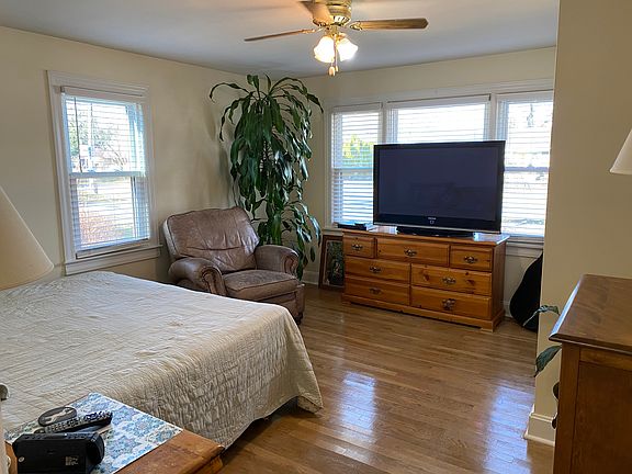 Large Master Bedroom 