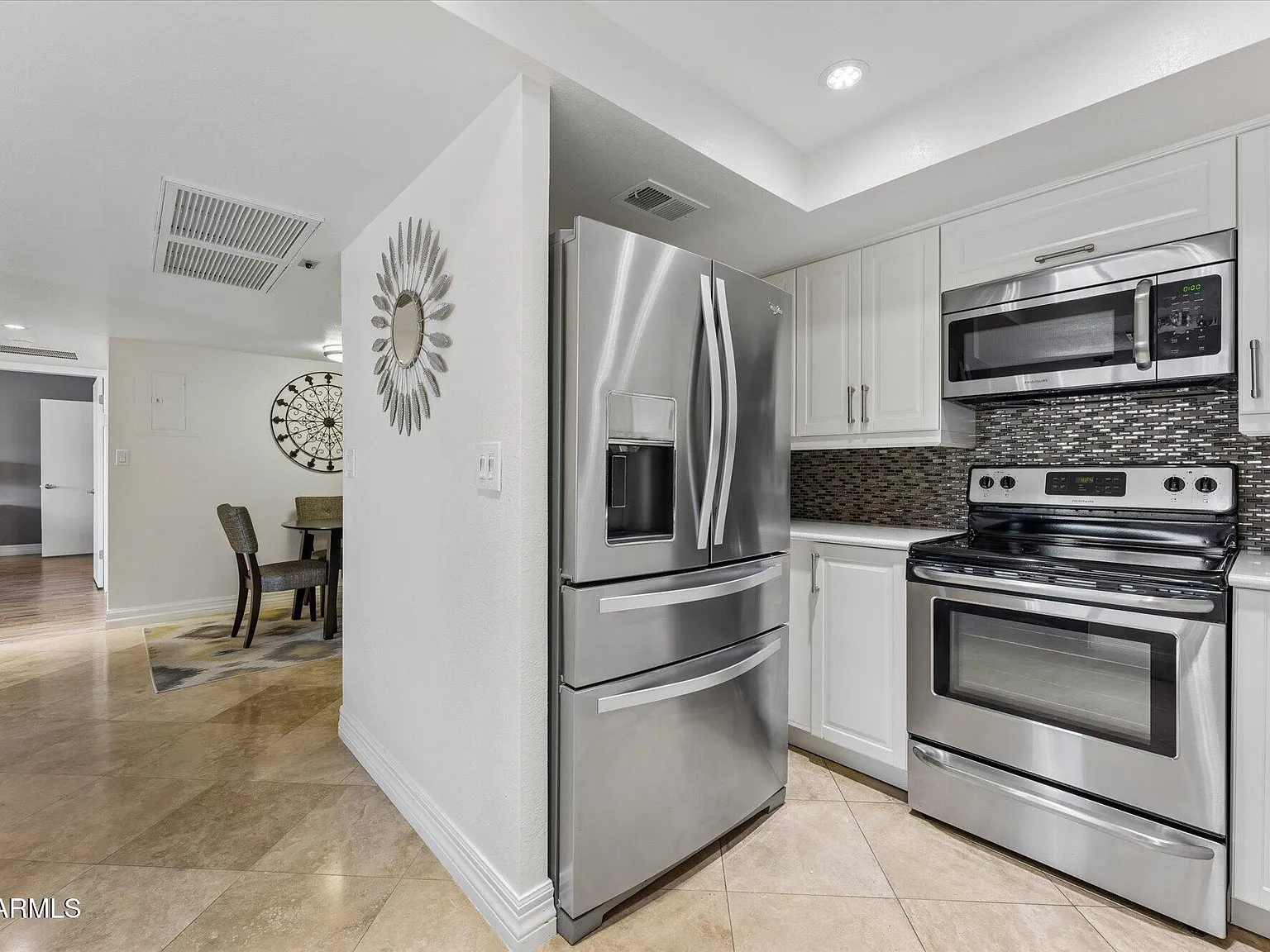 2 bed, 2.0 bath, 1200 sqft, $1,900 — Photo 4