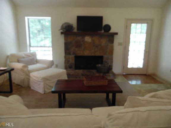 4th image of 4513 Winder Hwy