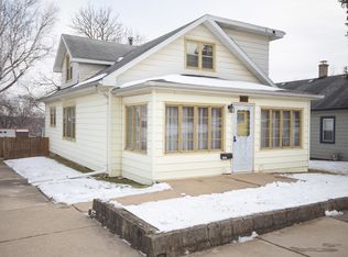 1824 N Hickory St, Crest Hill, IL 60403