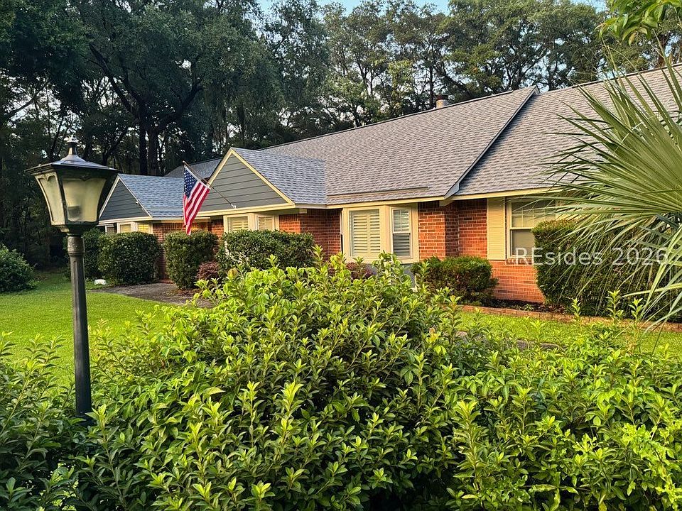 1st image of 48 Planters Cir