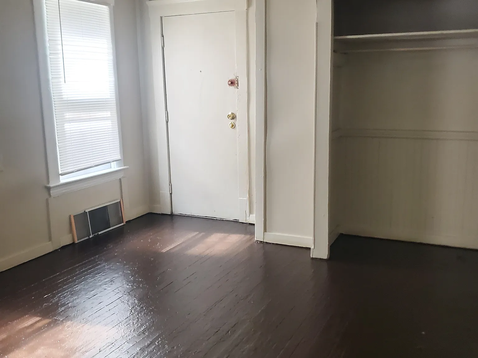 4 bed, 1792 sqft, $1,400 — Photo 3