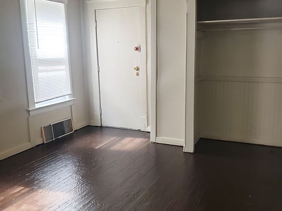 3rd image of 1360 E 94th St
