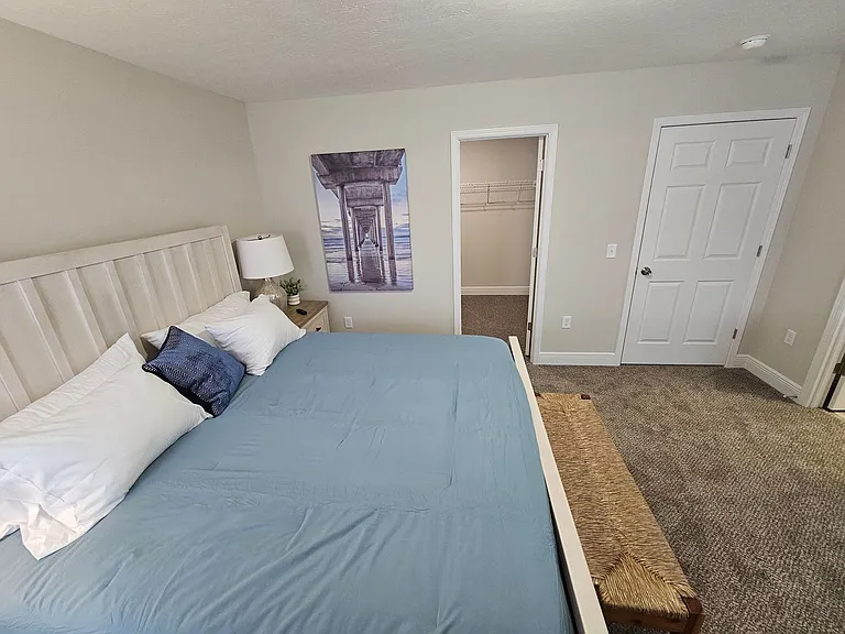 2224 Morris Ave — Photo 24