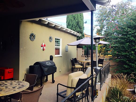 3rd image of 10138 Costa Glen Ave