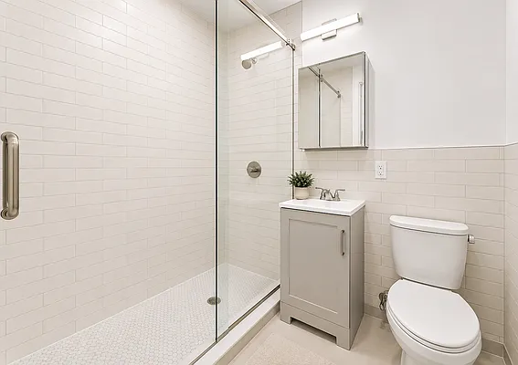 Bathroom, photo 1