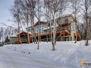 11085 Snowline Dr, Anchorage, AK 99507