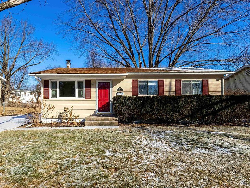 1st image of 1204 Spruce Hills Dr