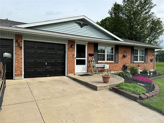 2nd image of 439 Poplar St