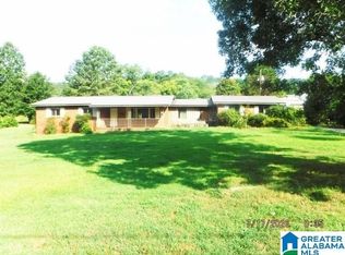 867 N Valley Ave, Collinsville, AL 35961
