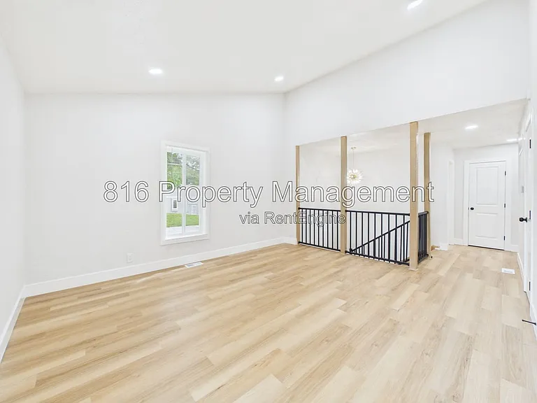 9524 Manning Ave #9520 — Photo 3