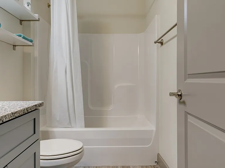 1813 Sherwood Ln — Photo 24