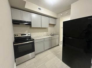172 S Portage Path APT 5, Akron, OH 44302