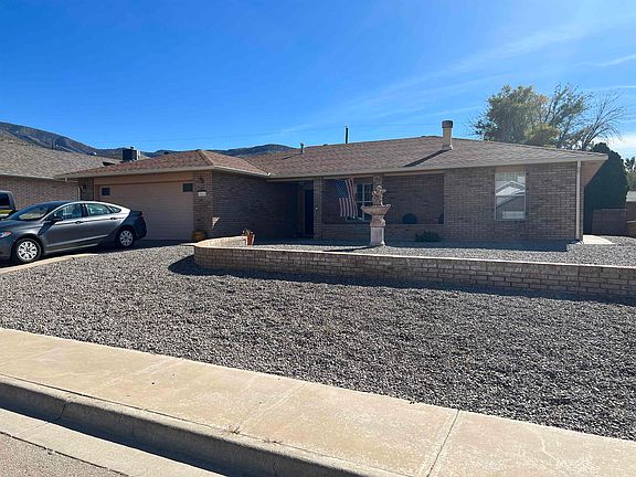2nd image of 3212 Sunny Cir