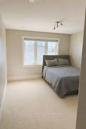 29 Franklin Cathcart Cres — Photo 16