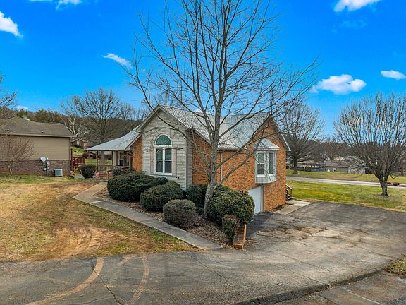 3rd image of 3835 Sunflower Ct