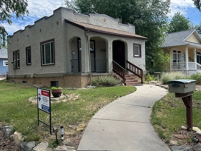 1032 W Pikes Peak Ave — Photo 2