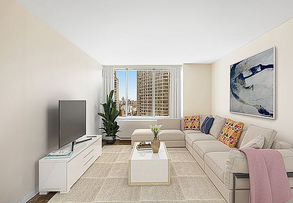 3rd image of 61 W 62nd St APT 20A