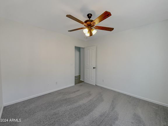 5th image of 329 E PAYTON Street