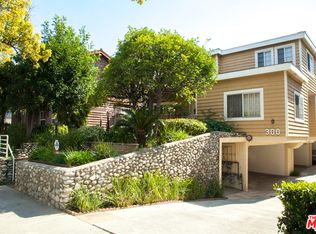 300 Alpine St APT 4, Pasadena, CA 91106