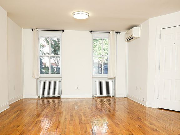 4th image of 14 Cambridge Pl #Gf