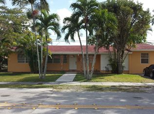 9200 SW 44th St, Miami, FL 33165